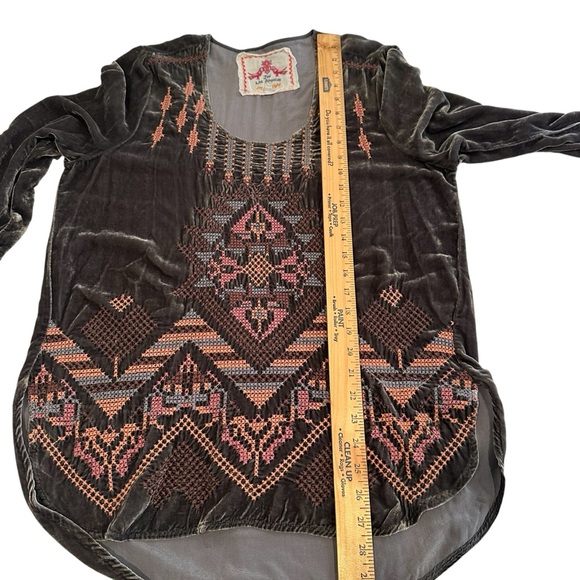 Embroidered Johnny Was Gray Blue and Coral Pink Women's Velvet Top - Picture 10 of 16